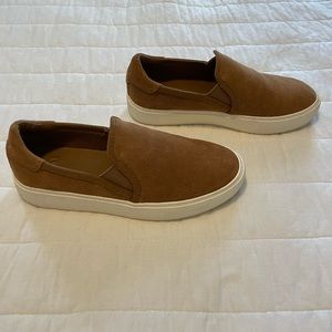 UGG - Platform Sneaker Chestnut